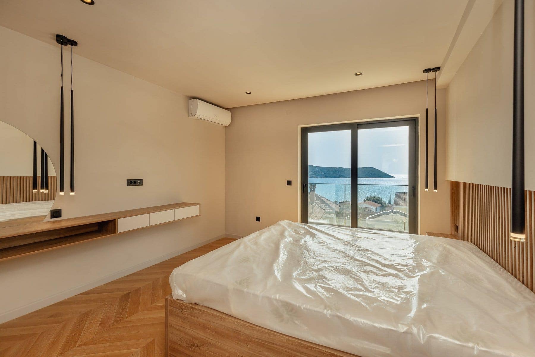 Savina 2bdr Sea View Apartment (12)