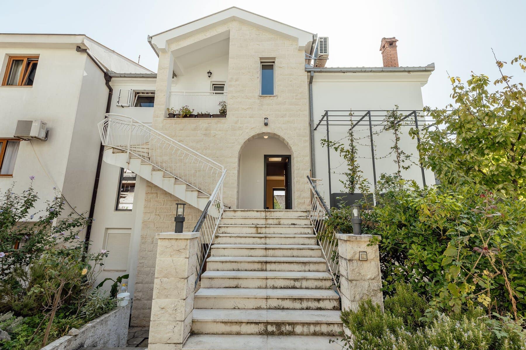 Savina 2bdr Sea View Apartment (20)