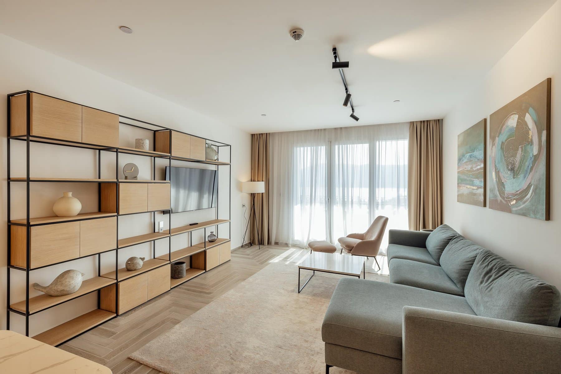 Exclusive 2bdr Apartment Lazure (5)