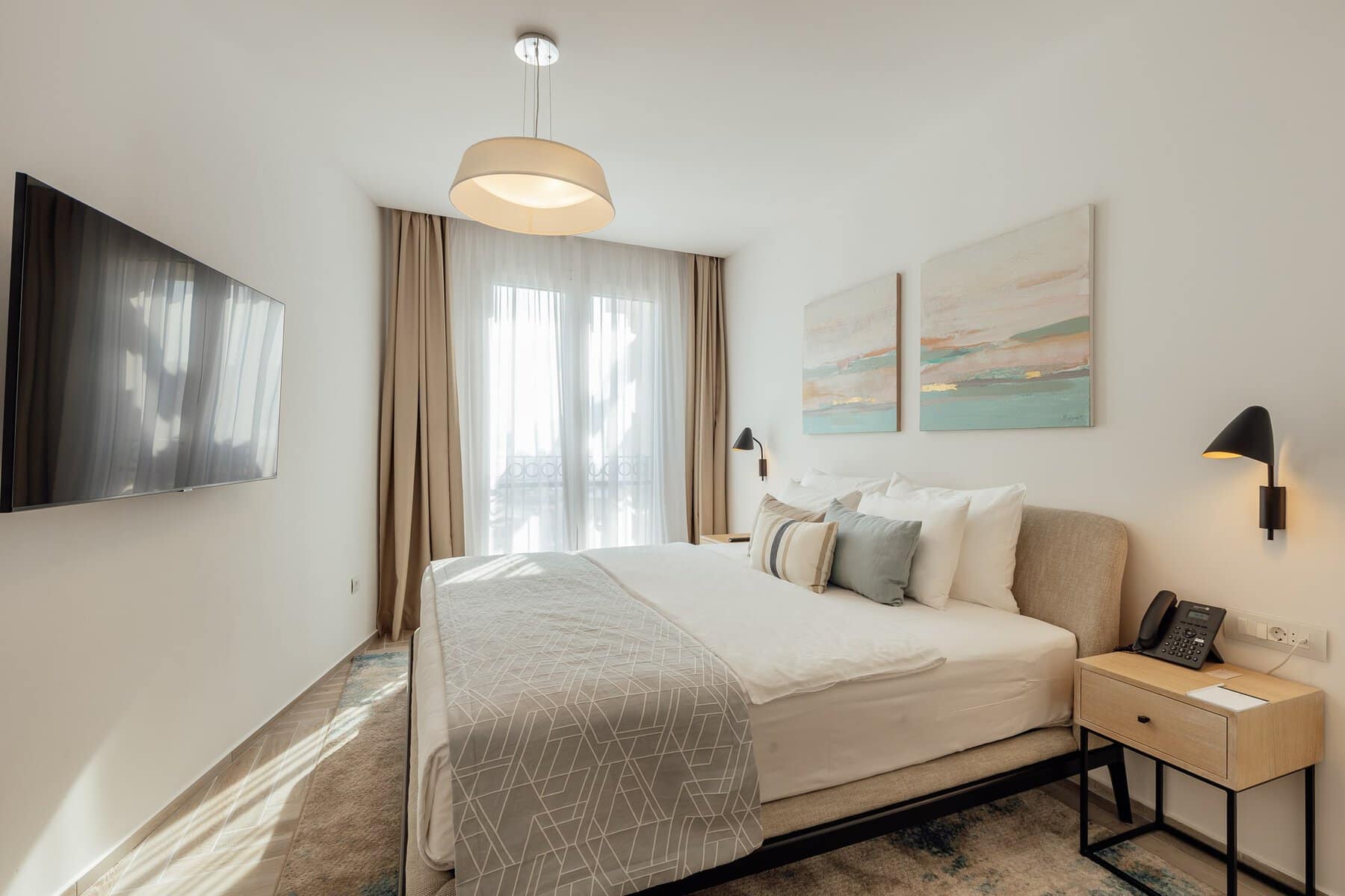 Exclusive 2bdr Apartment Lazure (13)