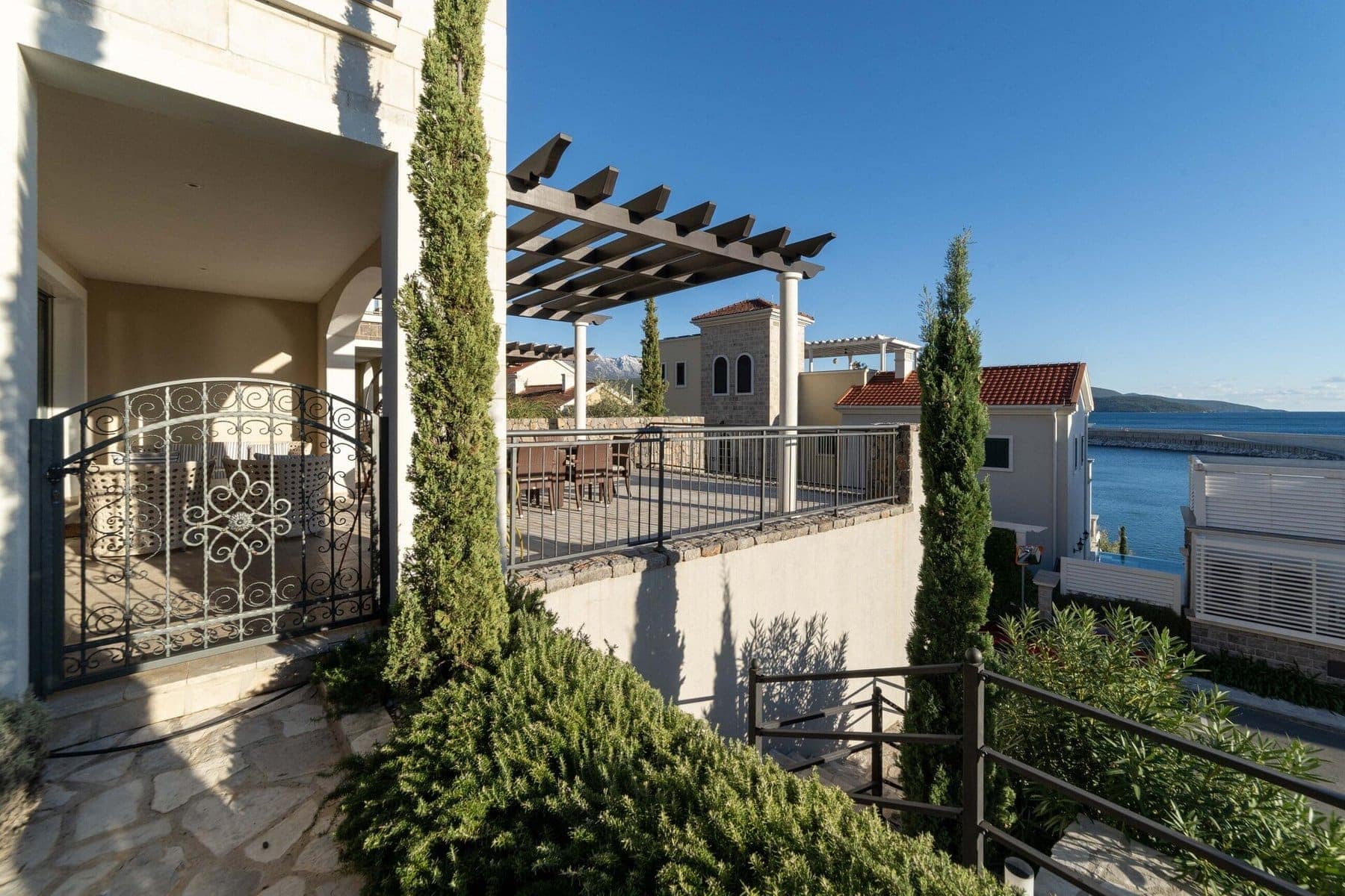 Lustica Bay Studio Apartment (6)