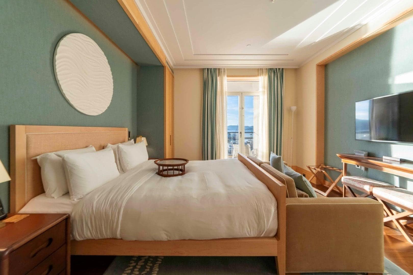 Aqua 2bdr Waterfront Apartment (10)