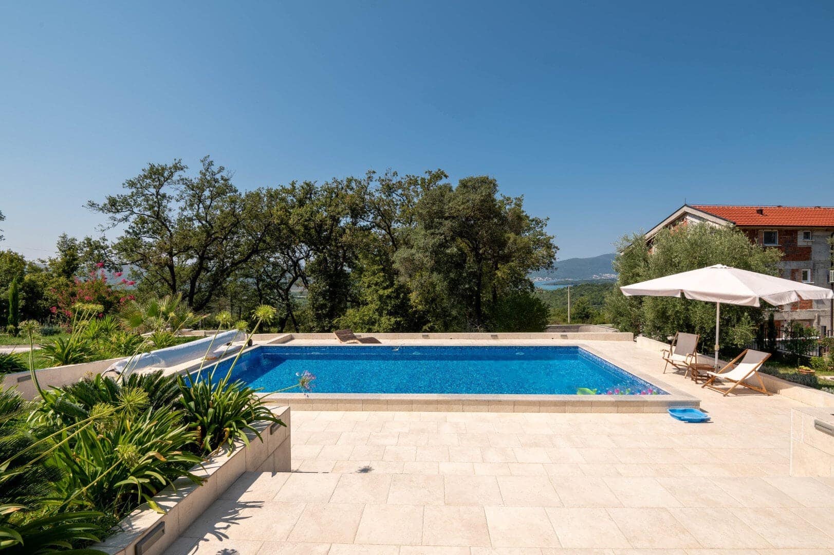 Kavac 4bdr SeaView Villa (14)