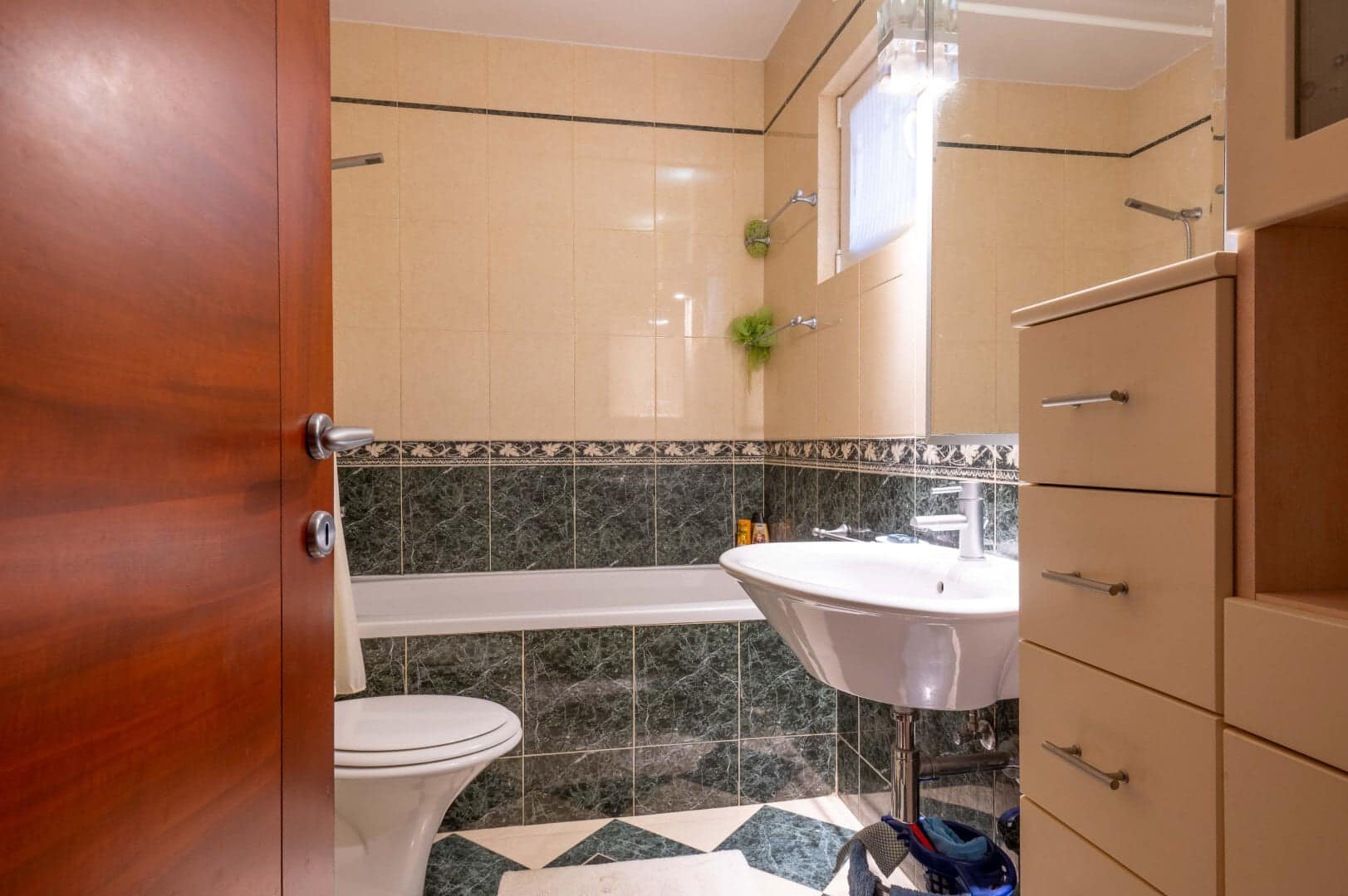 Gospostina, studio apartment with a garage (7)