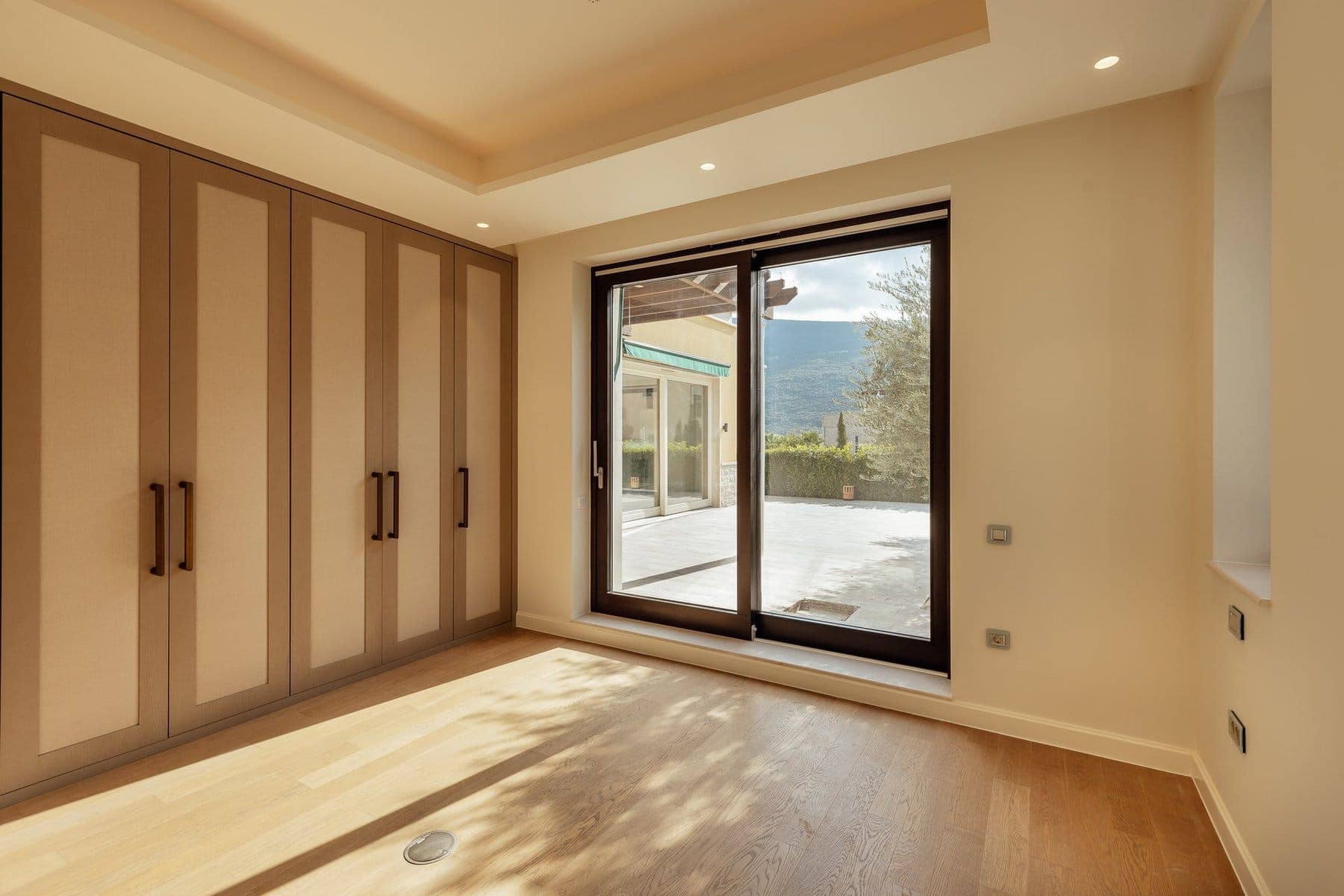 Portonovi Single 3bdr Villa (10)