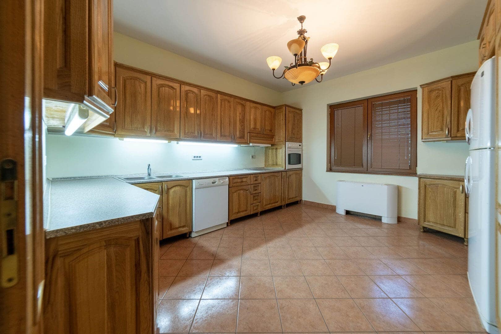 Riverside Family Villa (12)