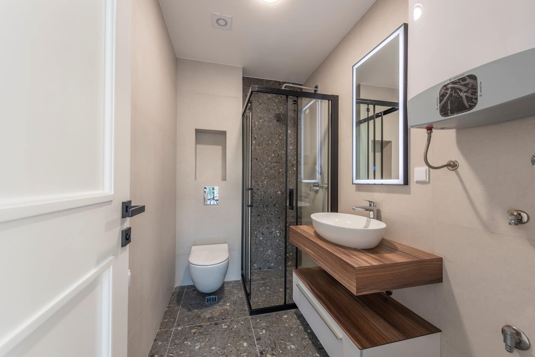 Kumbor 2bdr Apartment (12)