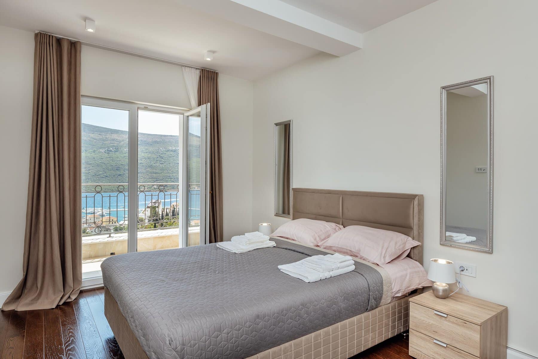 Djenovici Duplex Penthouse (9)