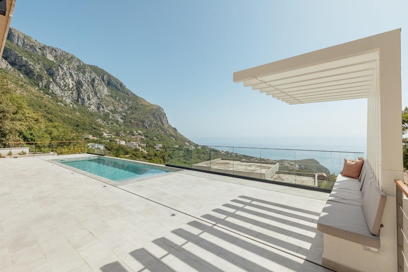 Blizikuce Contemporary 5Bdr Villa (5)