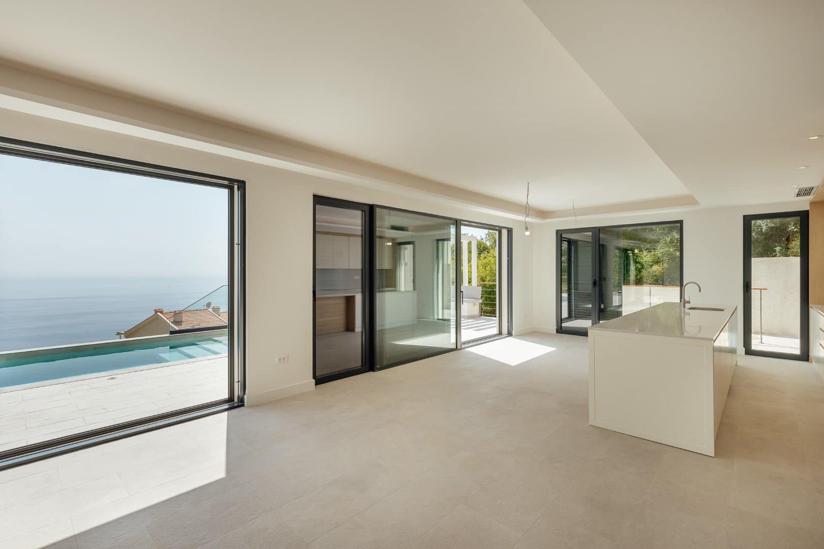 Blizikuce Contemporary 5Bdr Villa (6)