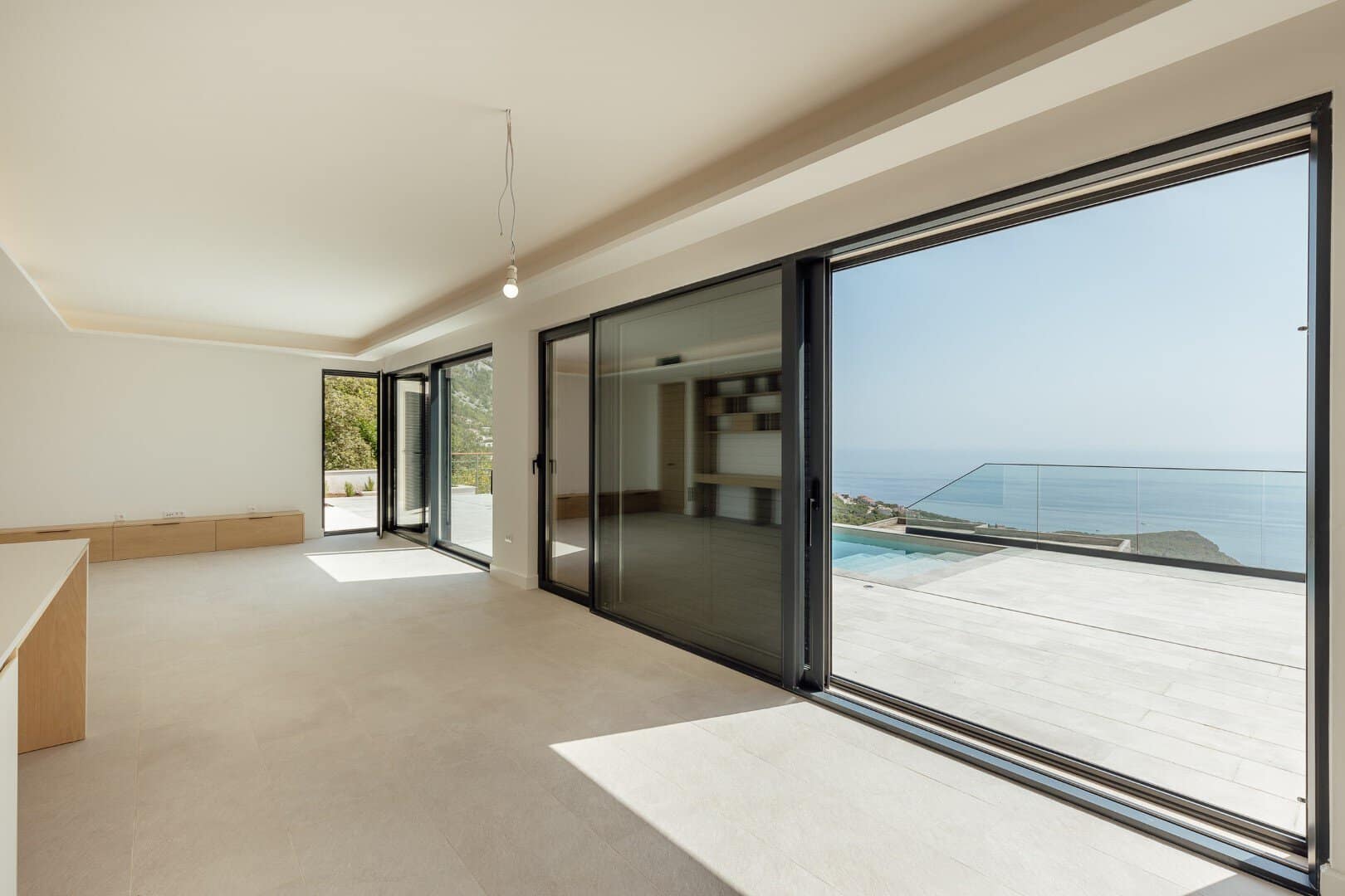 Blizikuce Contemporary 5Bdr Villa (7)