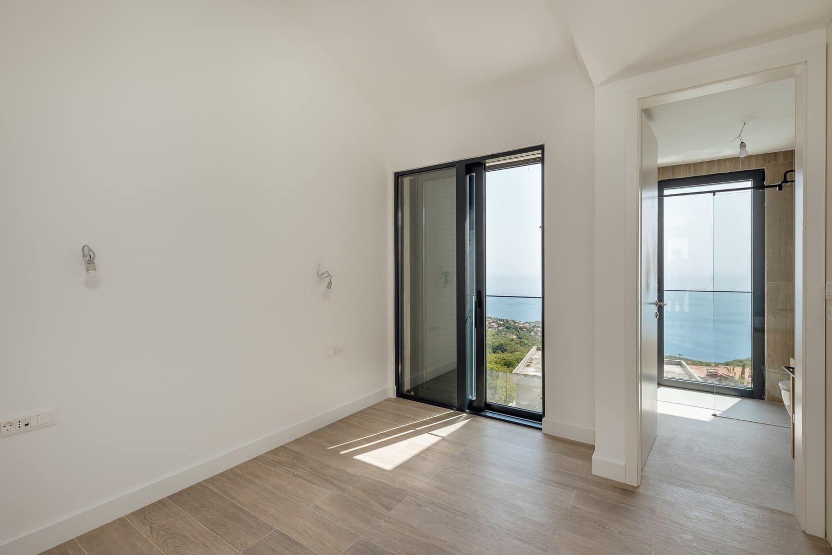 Blizikuce Contemporary 5Bdr Villa (13)