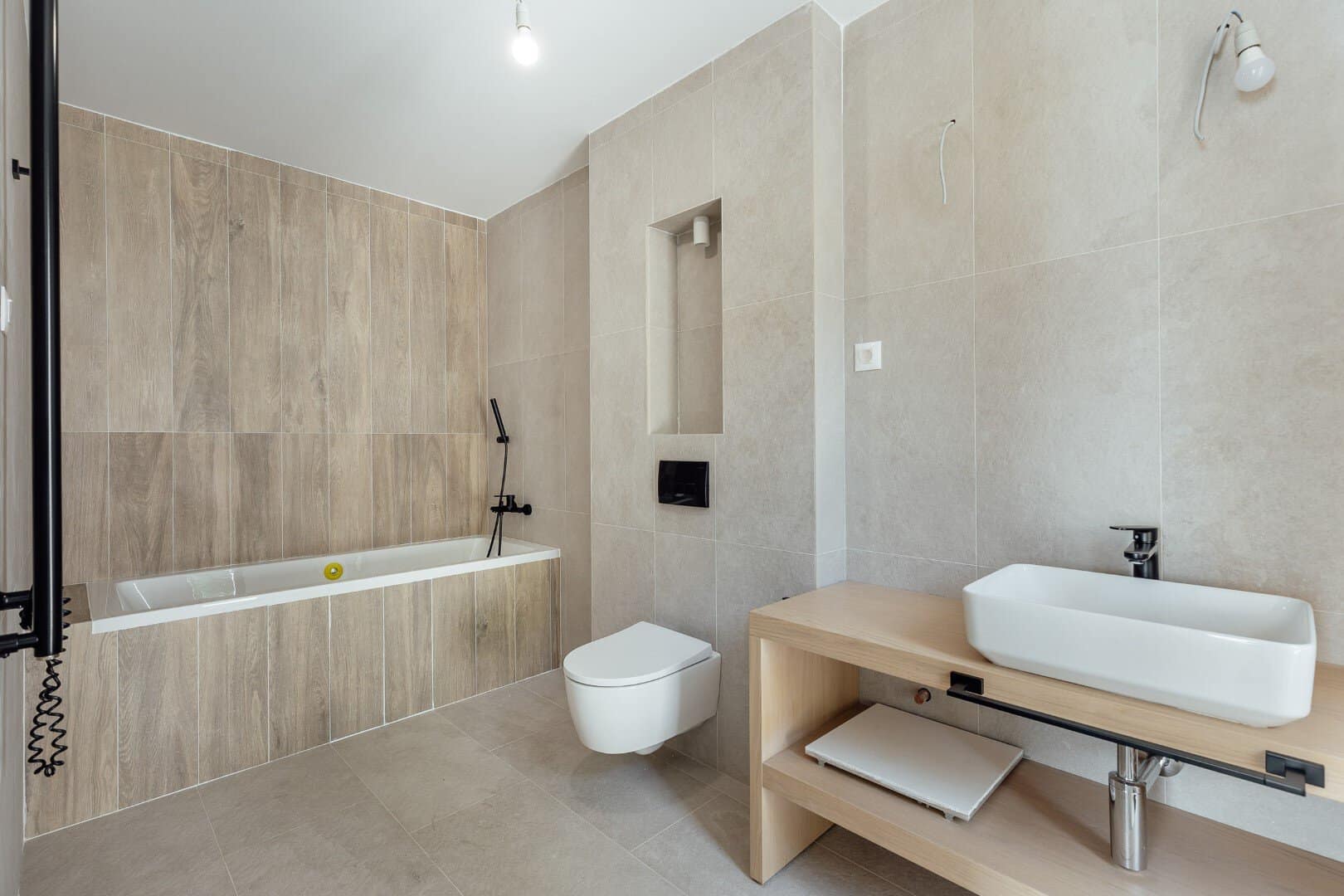 Blizikuce Contemporary 5Bdr Villa (19)