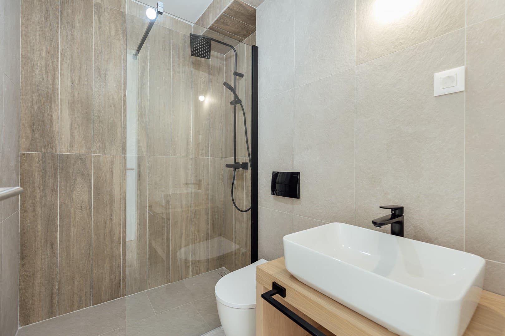 Blizikuce Contemporary 5Bdr Villa (21)