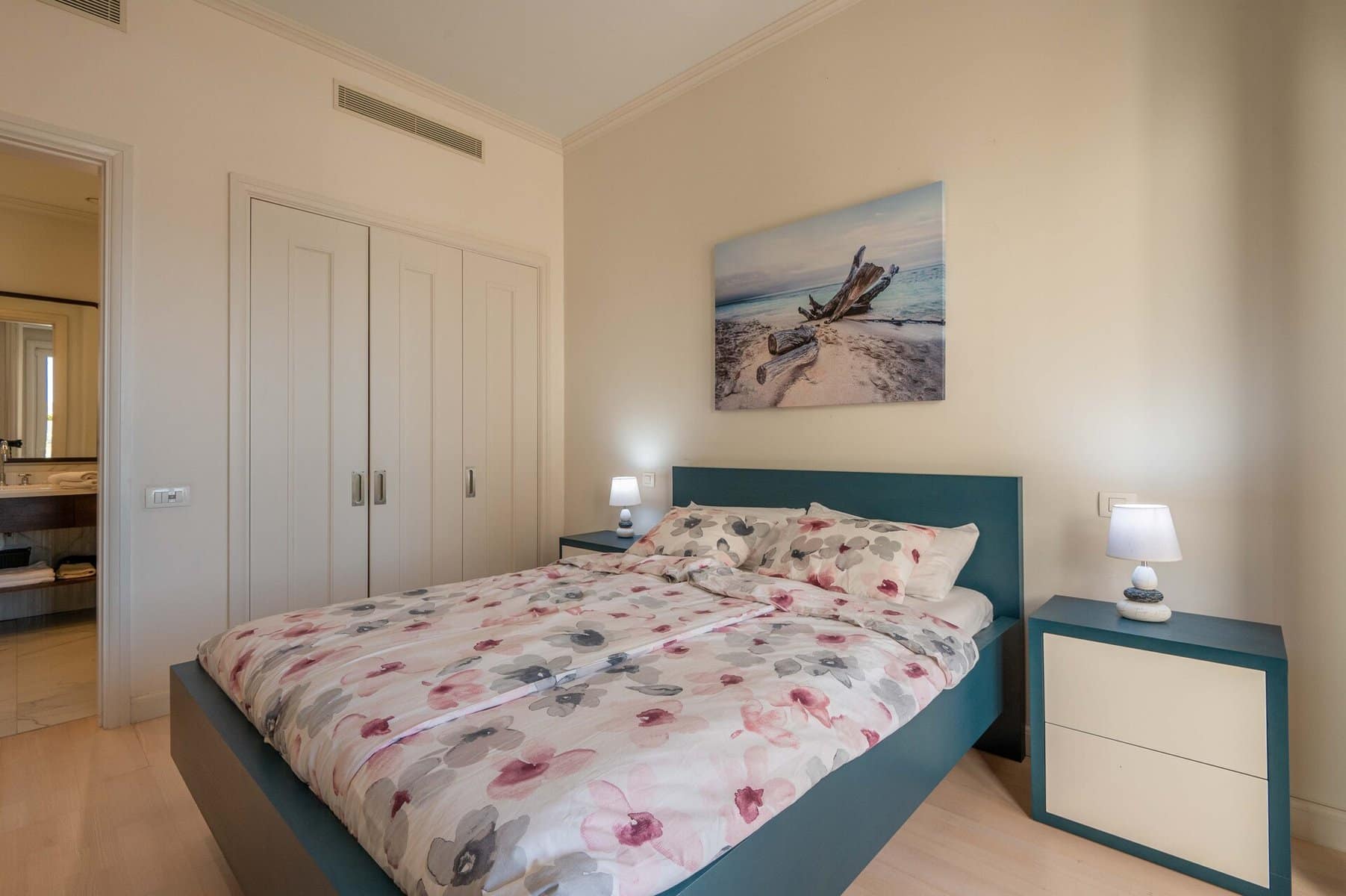 Tara 1bdr Apartment, Porto Montenegro (7)