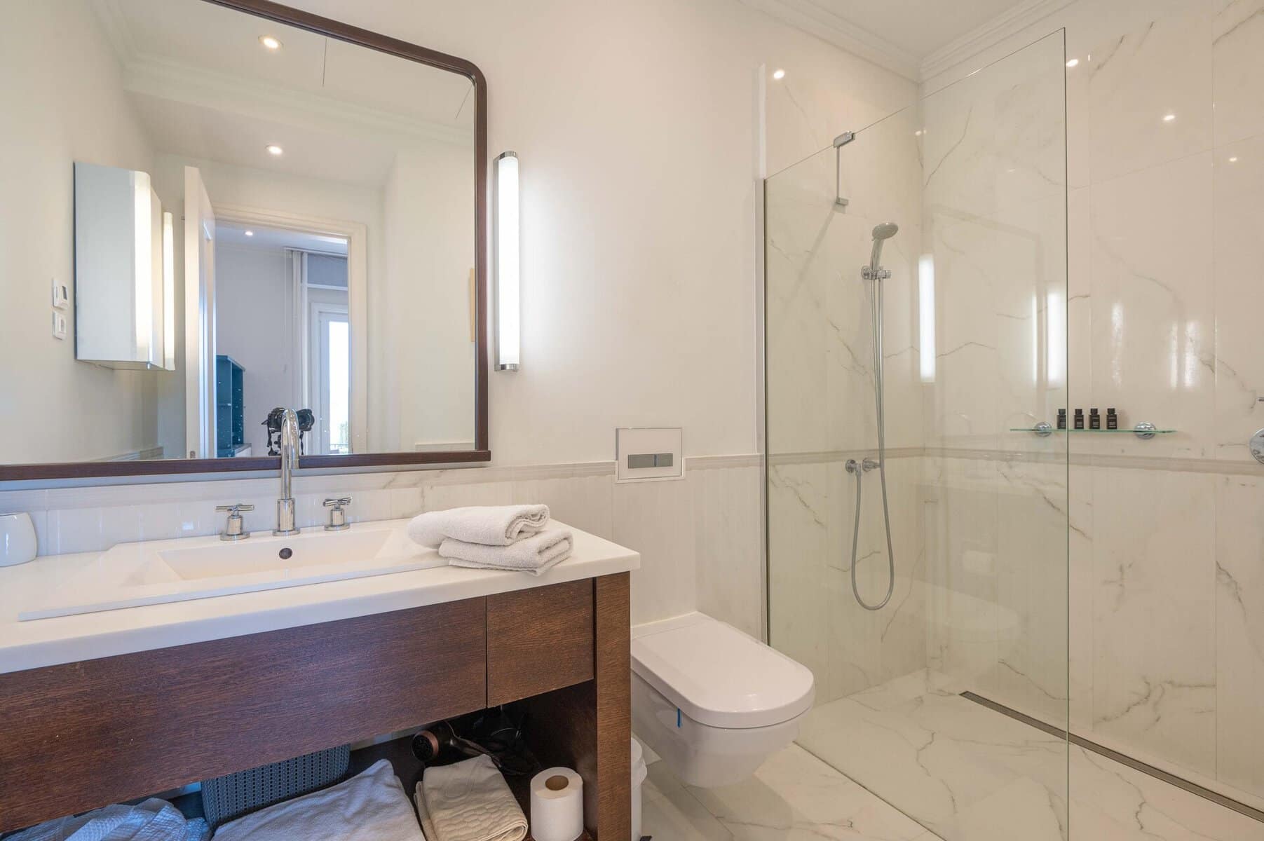 Tara 1bdr Apartment, Porto Montenegro (9)