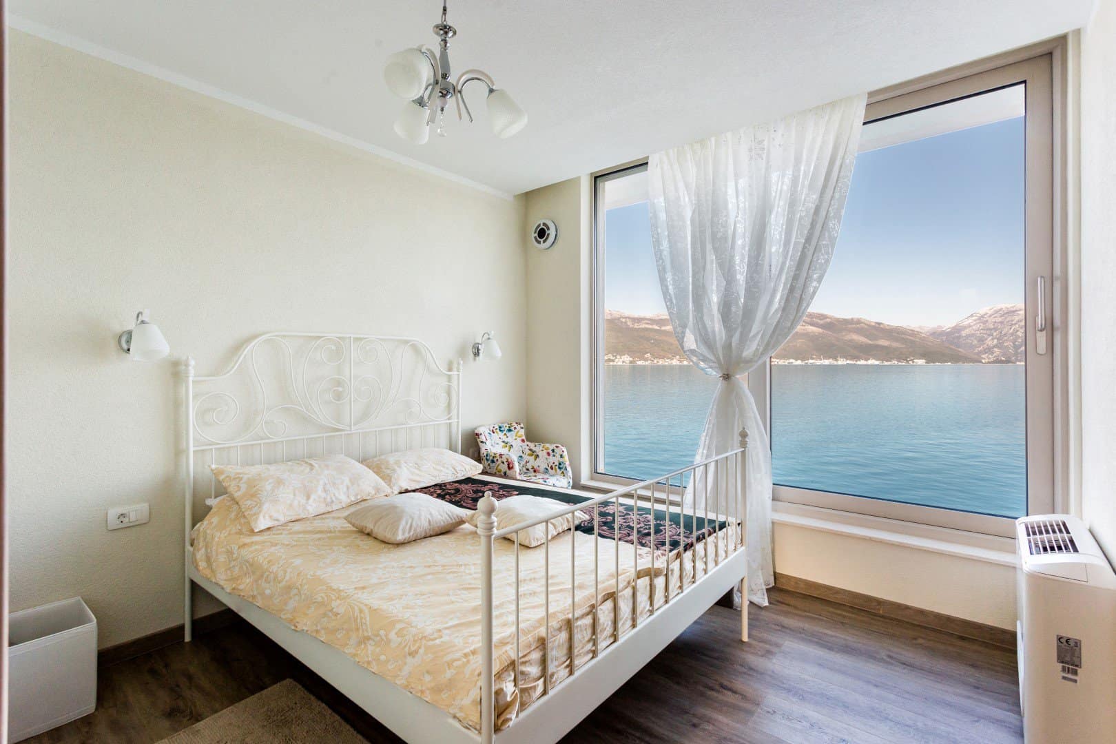 Krasici Waterside Villa (10)