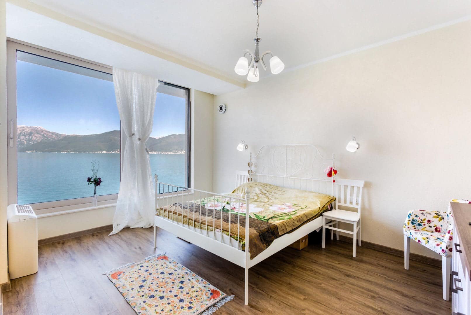 Krasici Waterside Villa (11)