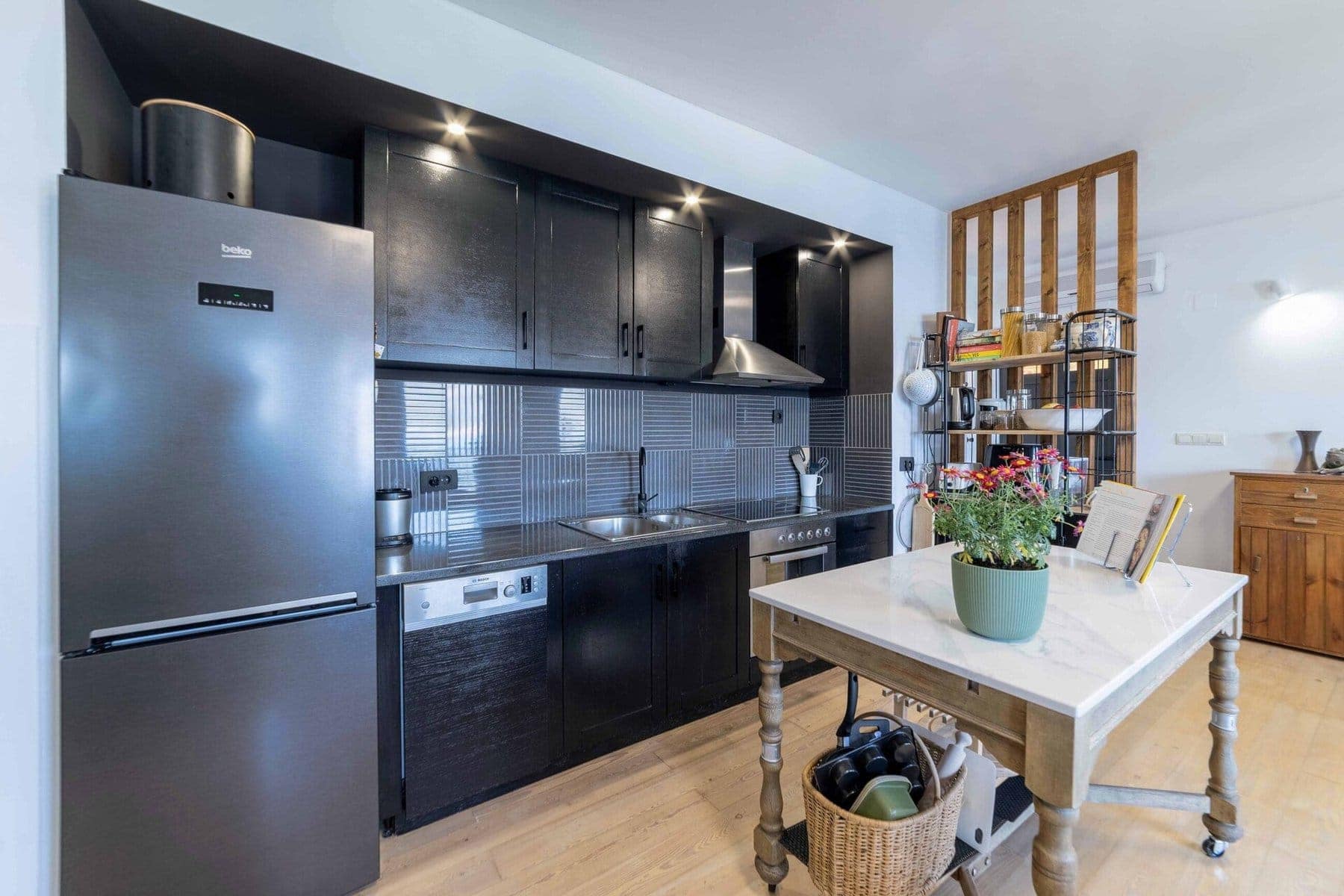Krasici 3bdr Waterfront Duplex Apartment (8)