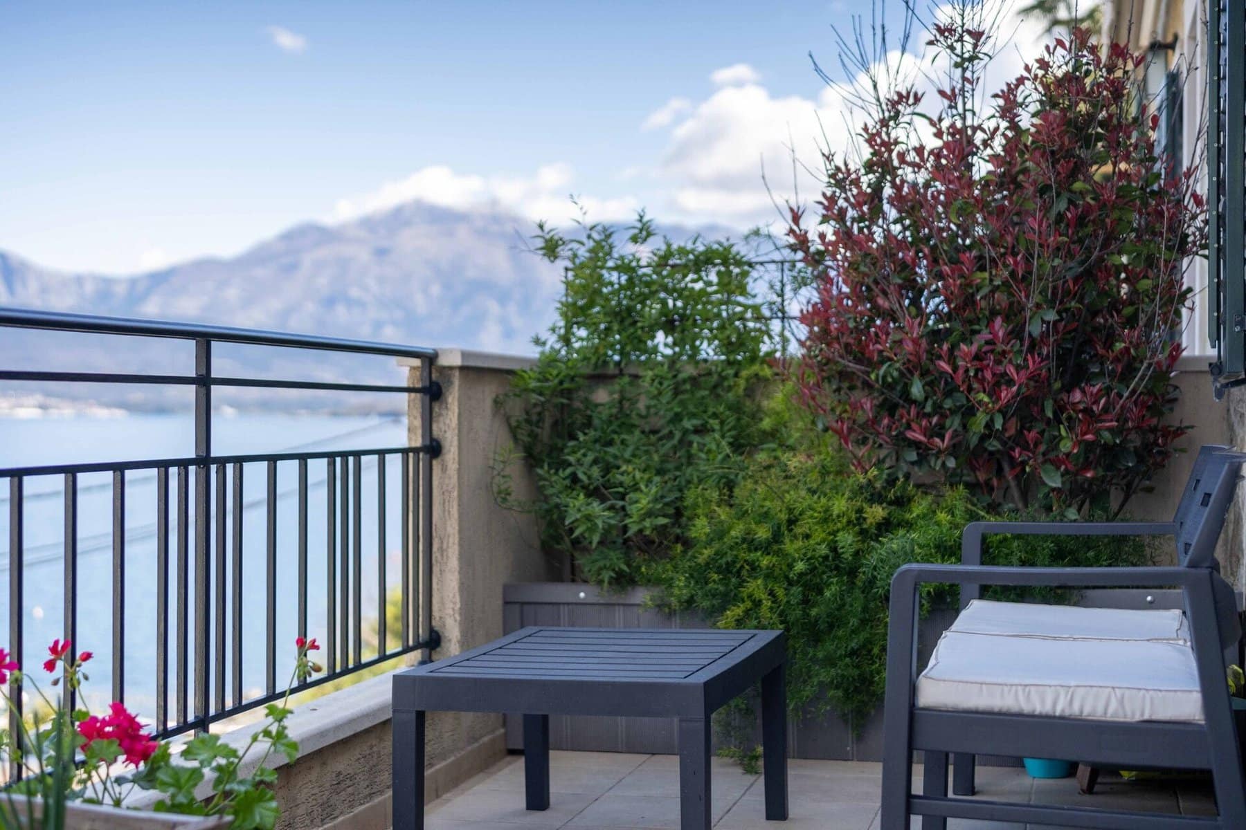 Krasici 3bdr Waterfront Duplex Apartment (10)