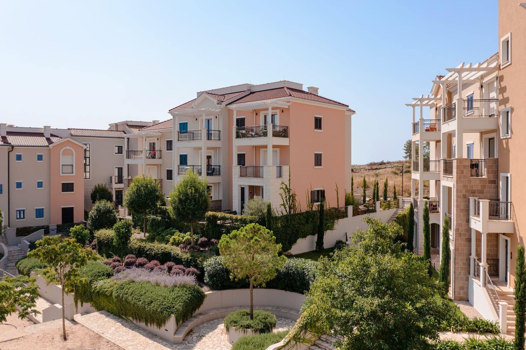 One-bedroom Apartment with a Sea View in zone Centrale (11)