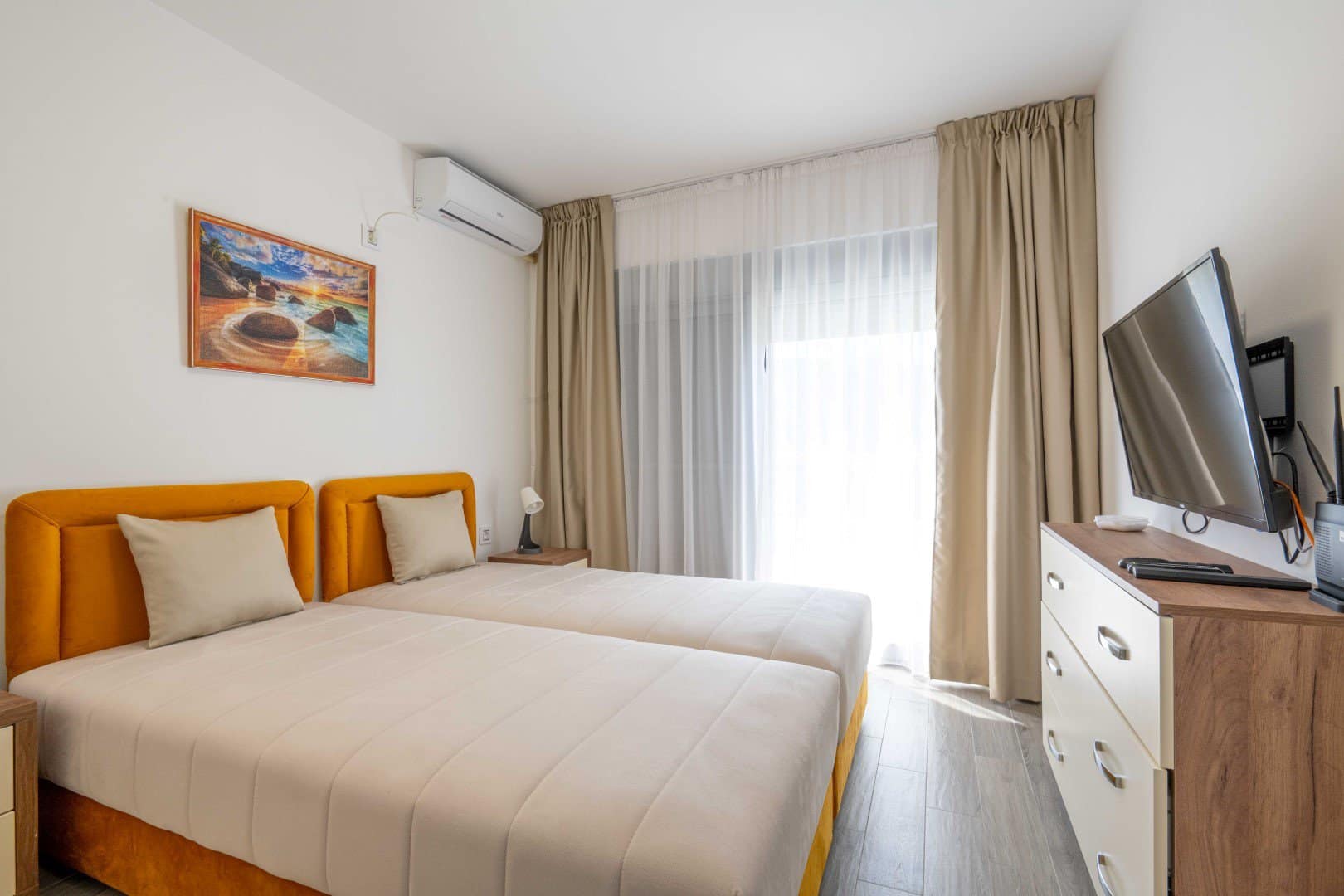 New Villa with a Panoramic Sea View, Utjeha, Bar (15)