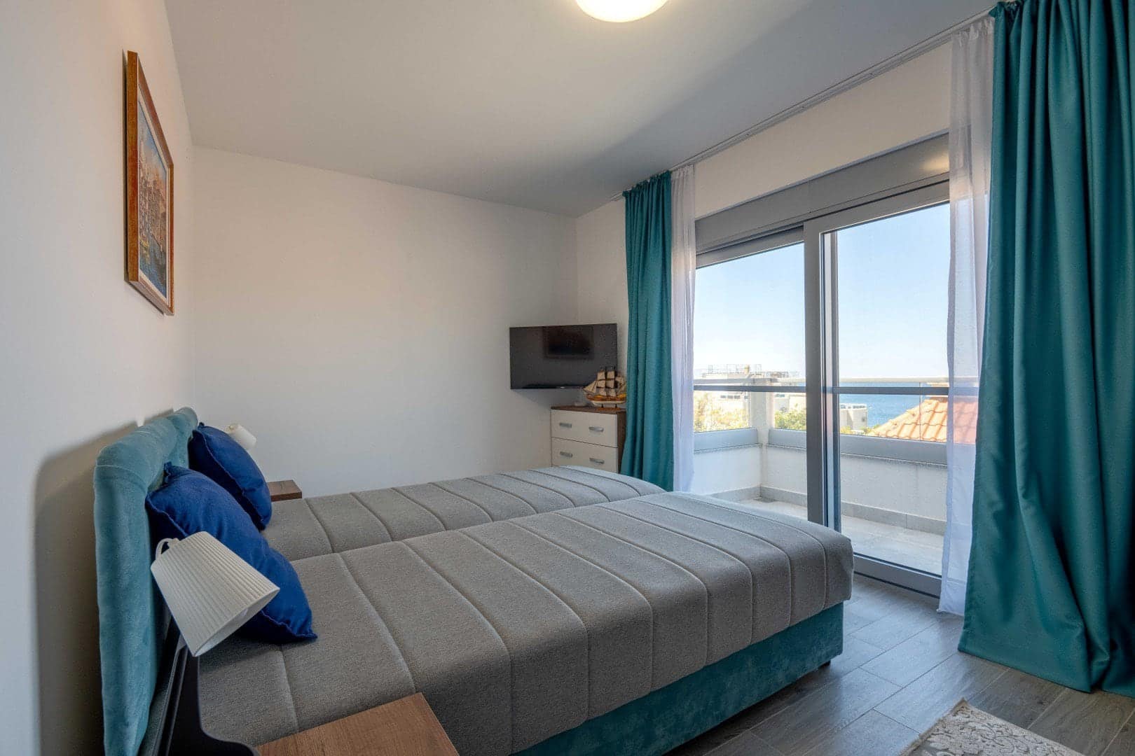 New Villa with a Panoramic Sea View, Utjeha, Bar (16)