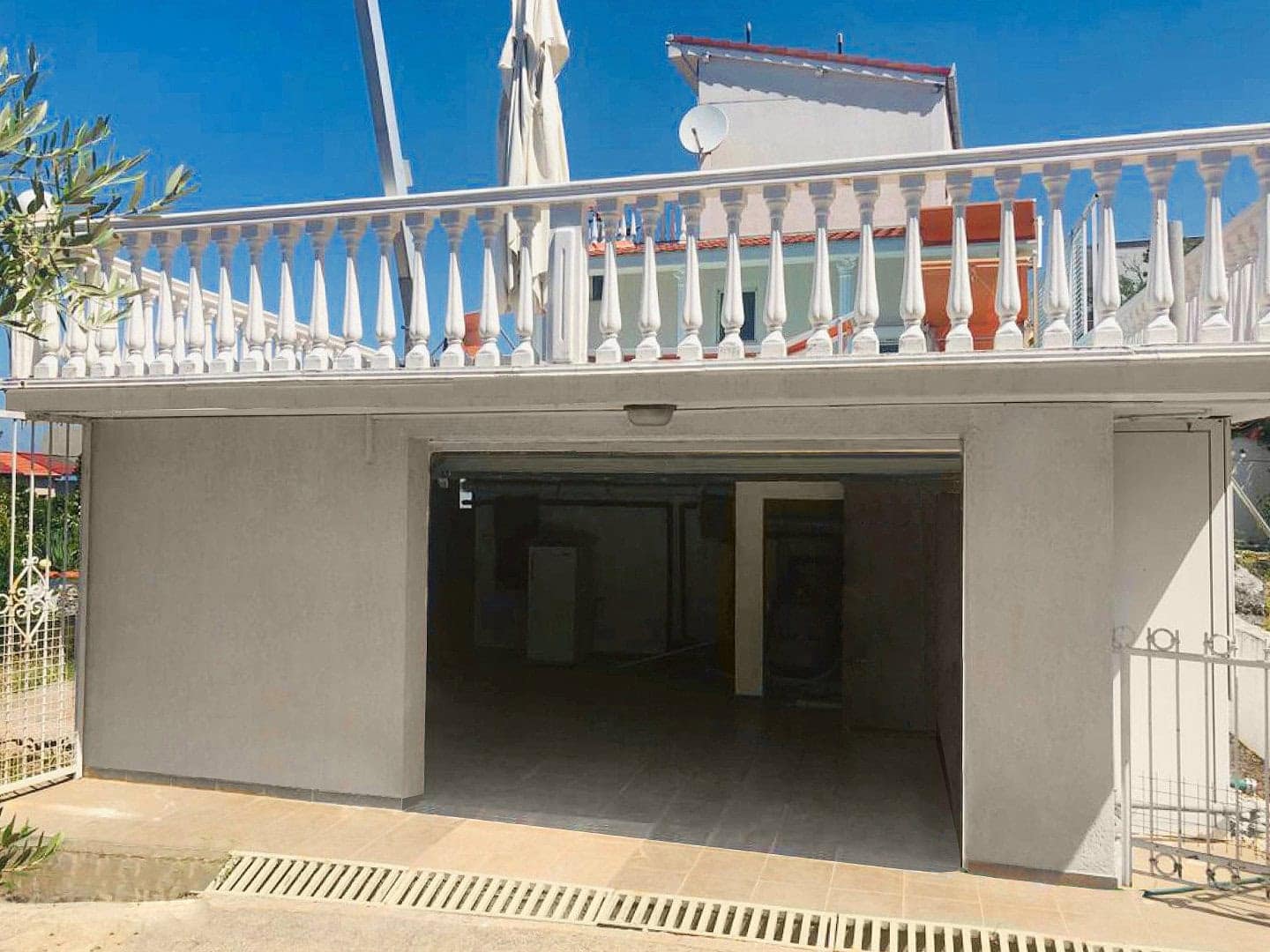 House with a pool and panoramic sea view, Utjeha, Bar (13)