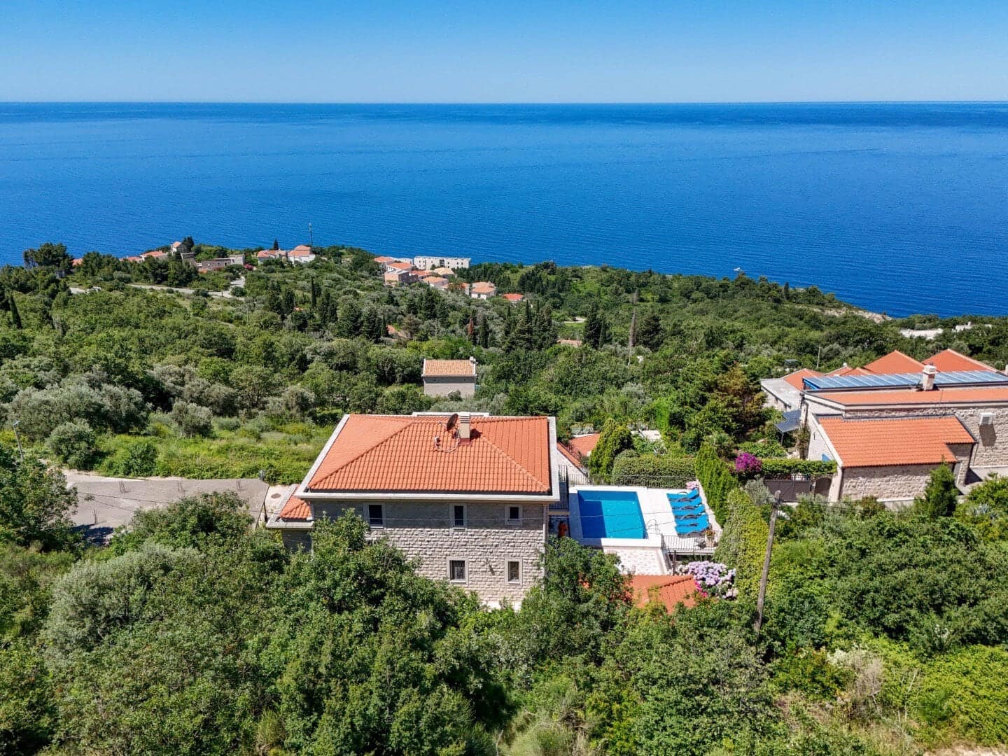 Stone villa Rezevici (34)