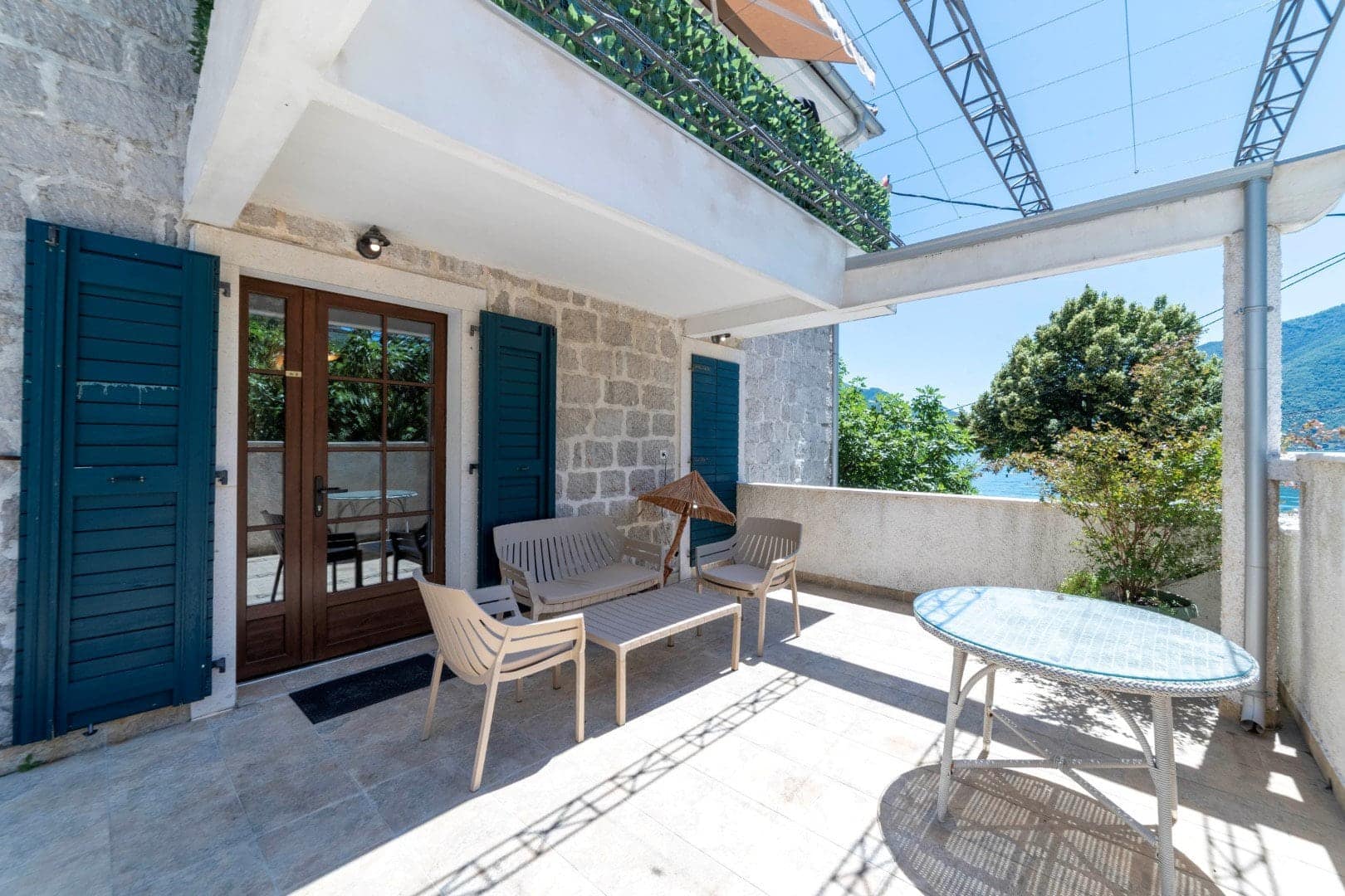 3bdr Seafront Apartment, Strp (3)