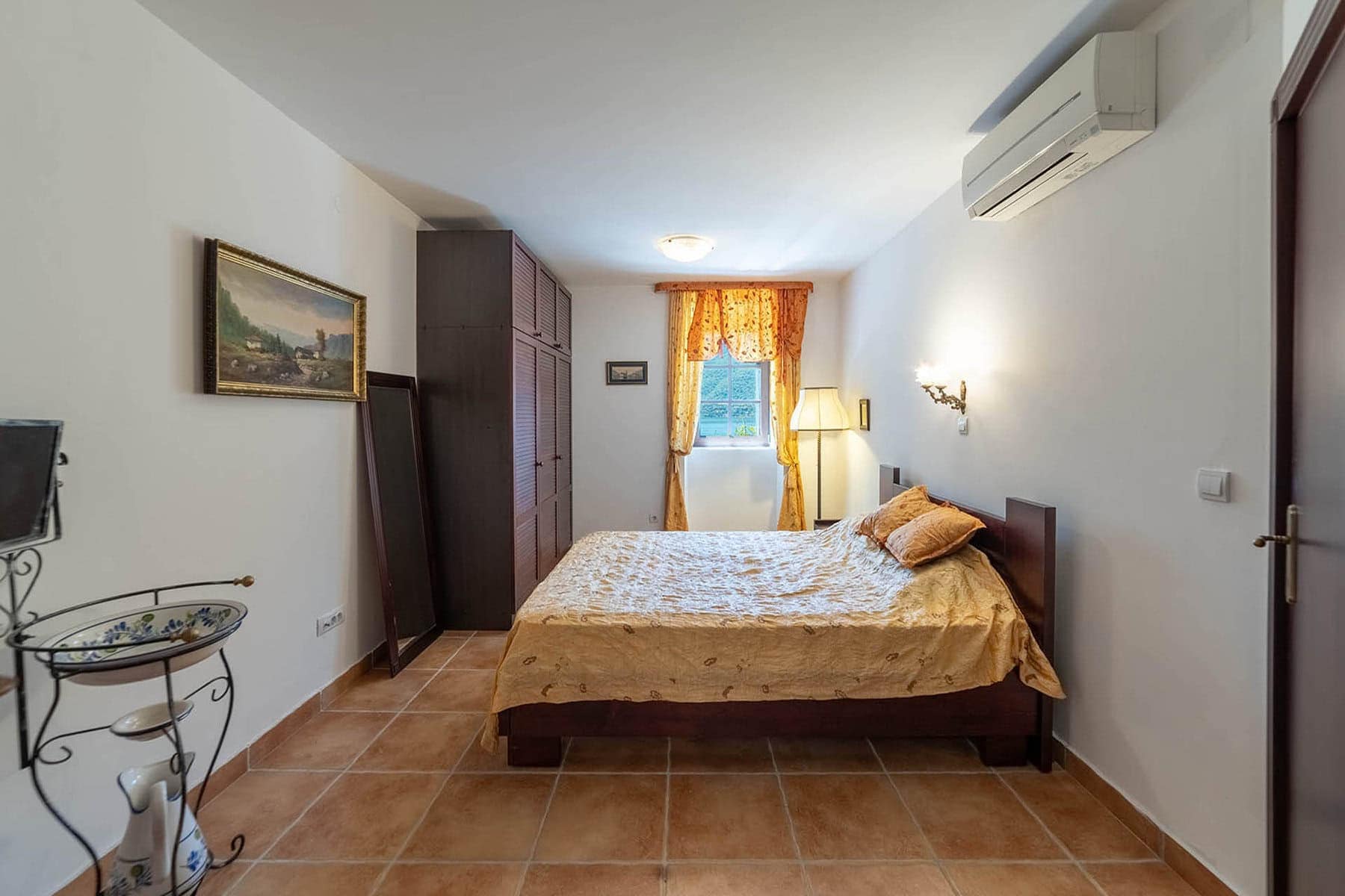 3bdr Seafront Apartment, Strp (12)