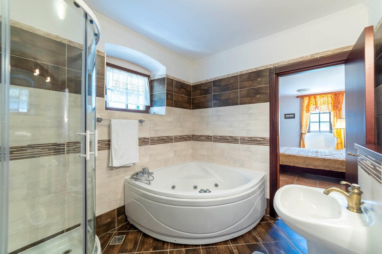 3bdr Seafront Apartment, Strp (17)