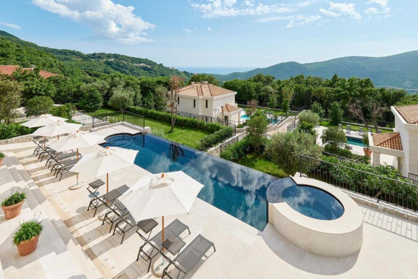 Exclusive Complex Of Three Villas, Budva (14)