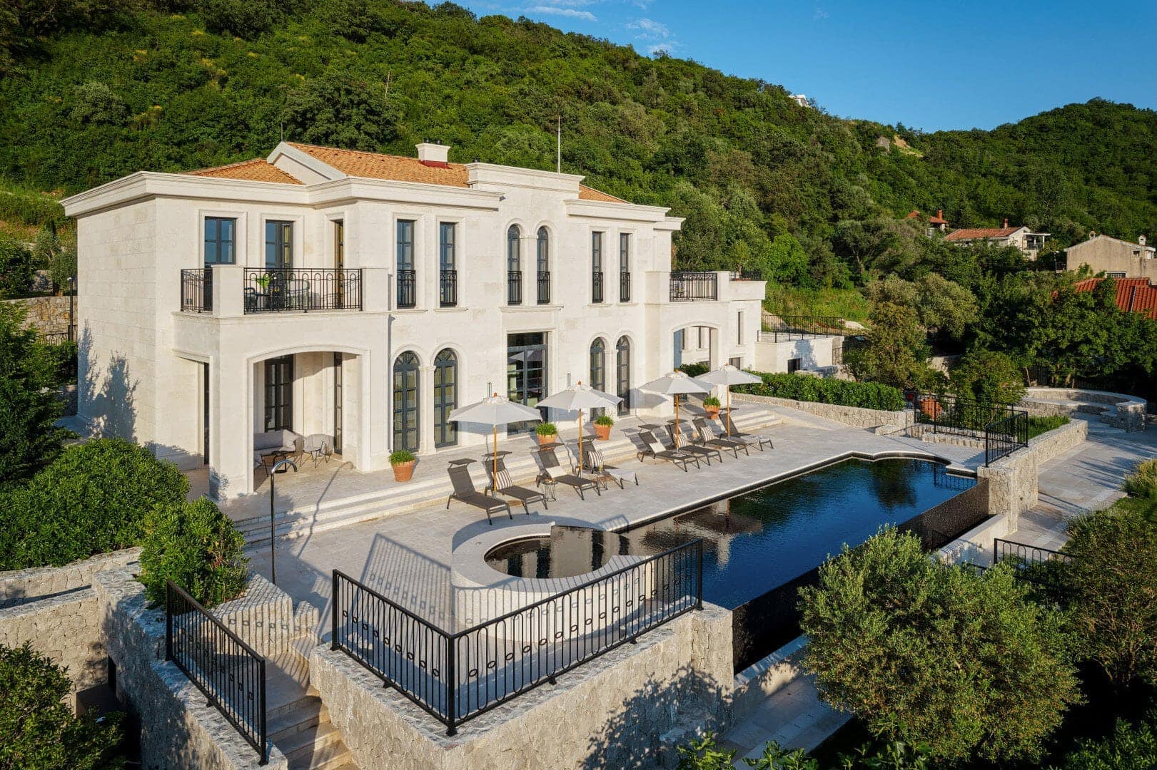 Exclusive Complex Of Three Villas, Budva (18)