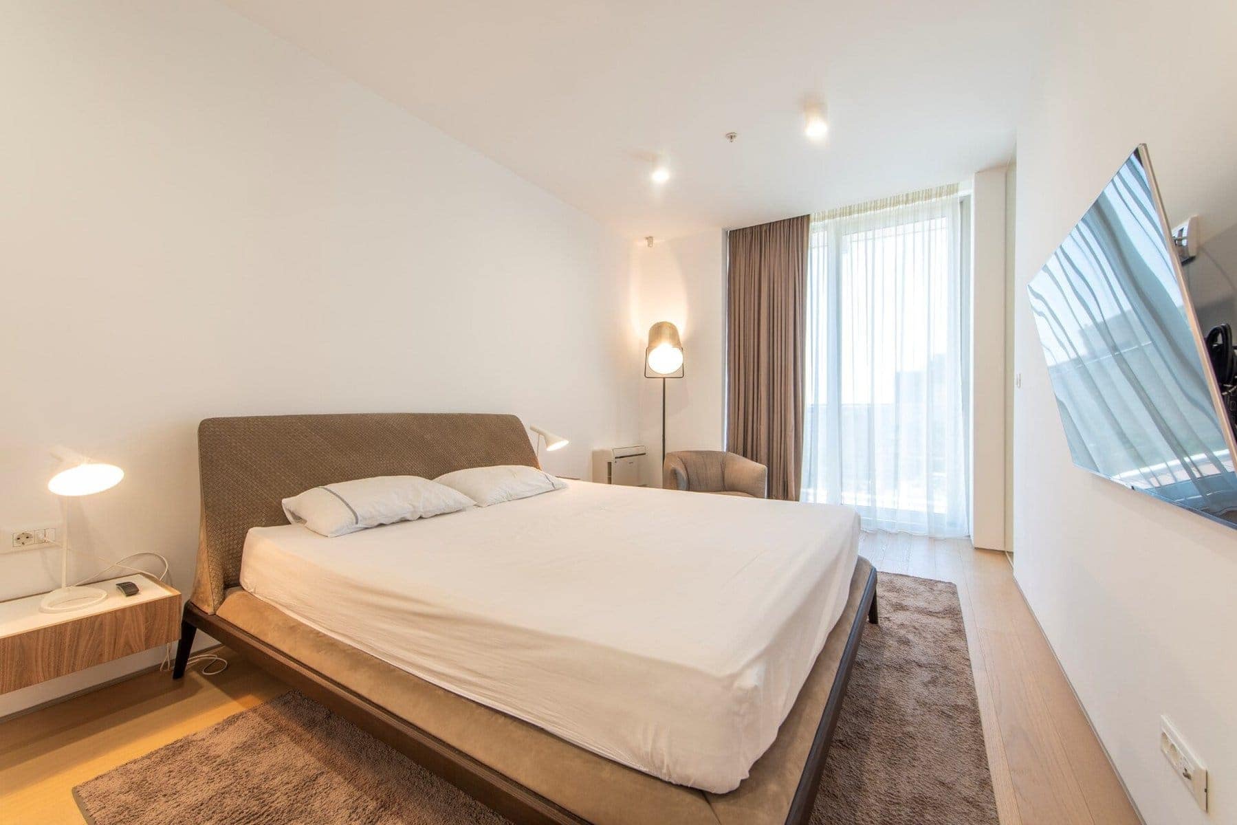 Dukley Residences One-bedroom Apartment, with a Sea View (11)