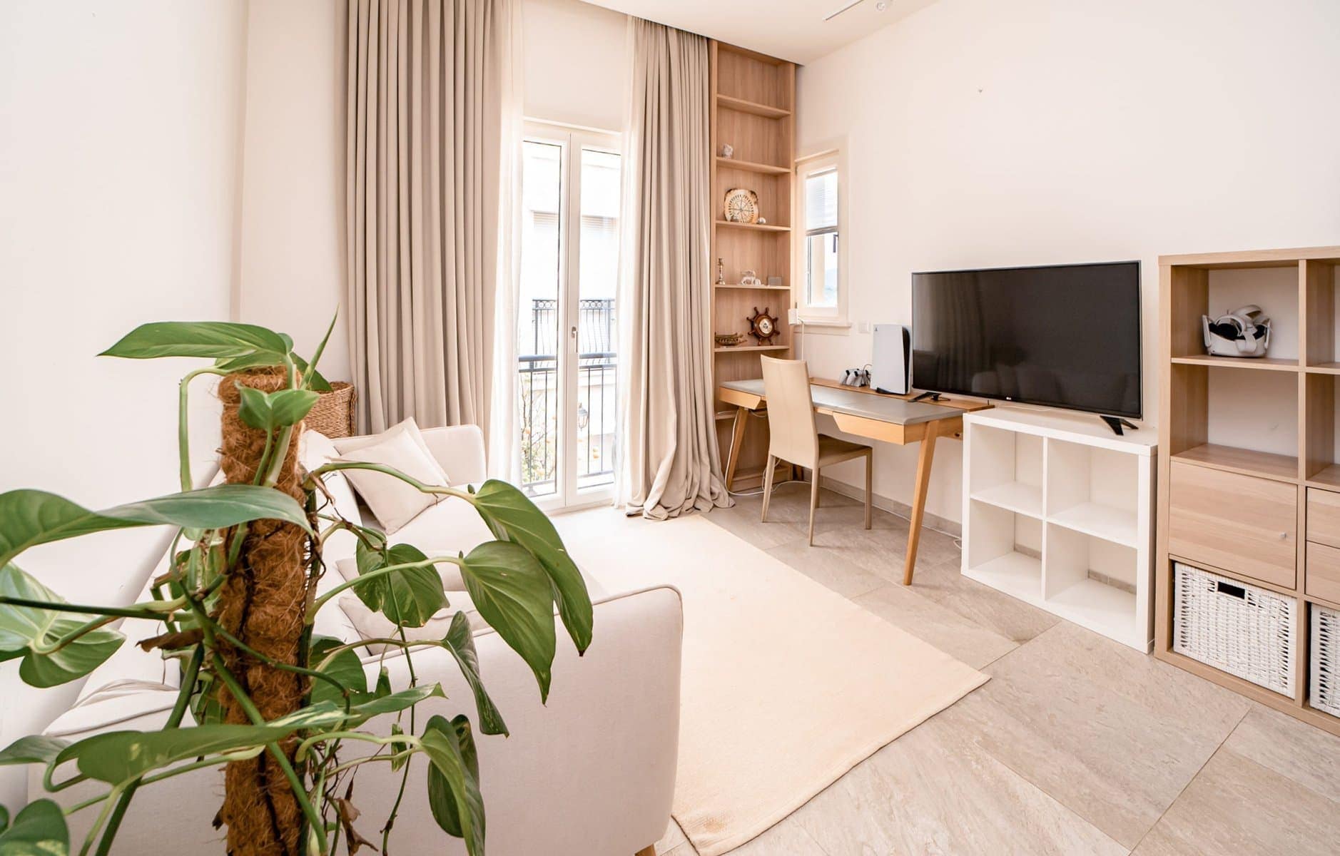 Four-bedroom furnished Apartment, Lustica Bay (14)
