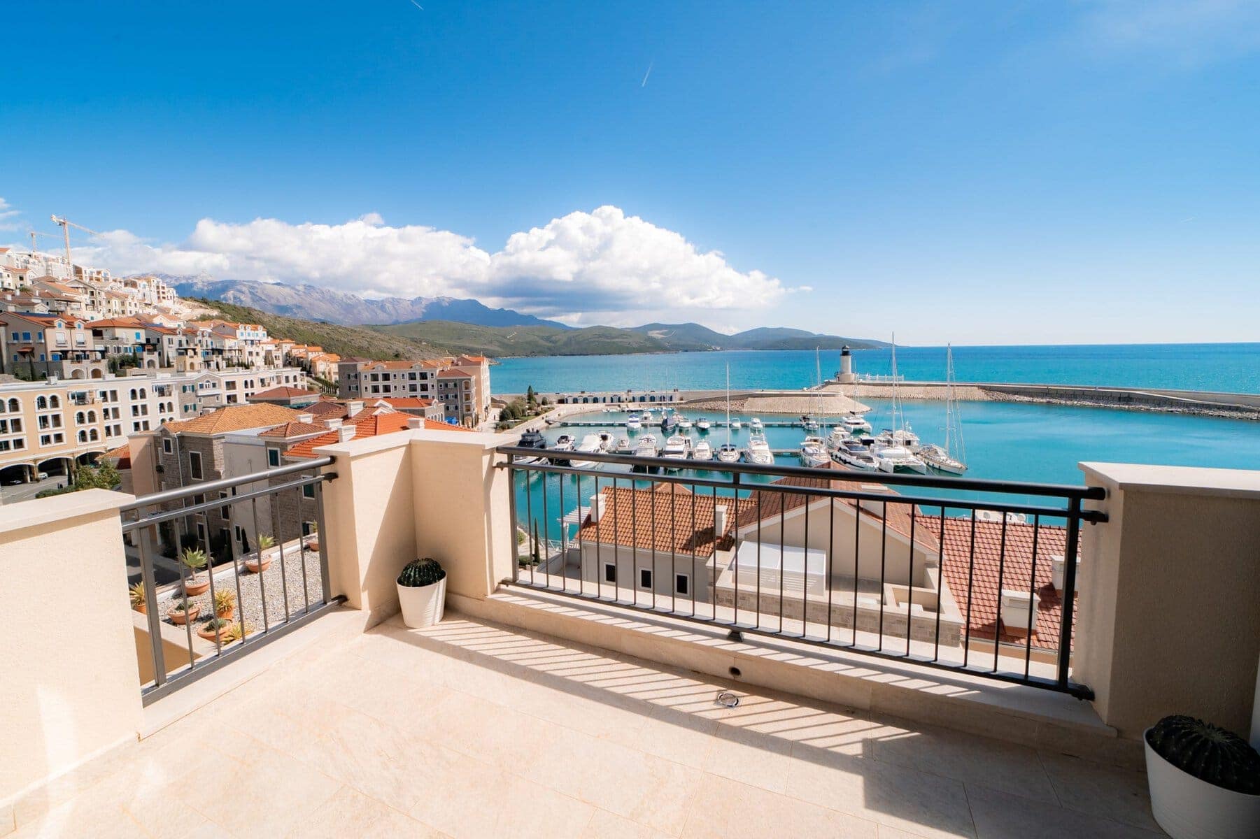 Four-bedroom furnished Apartment, Lustica Bay (16)