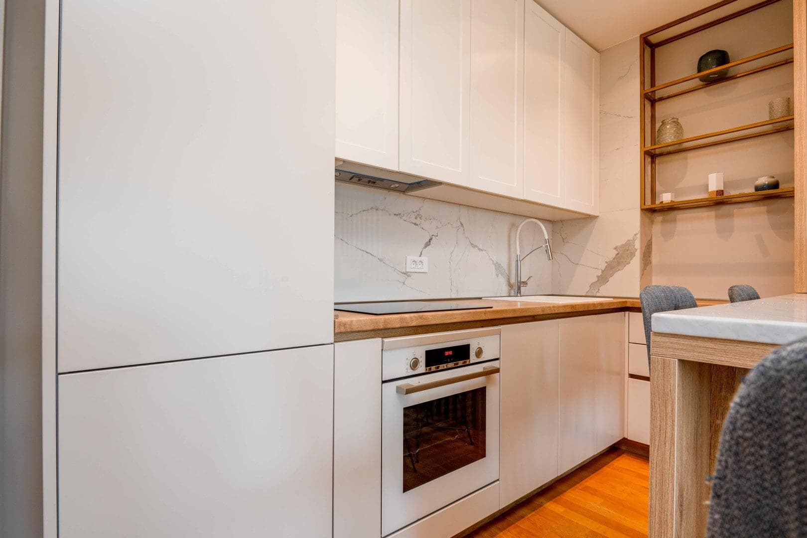 Luxurious 1bdr Apartment, Budva (5)