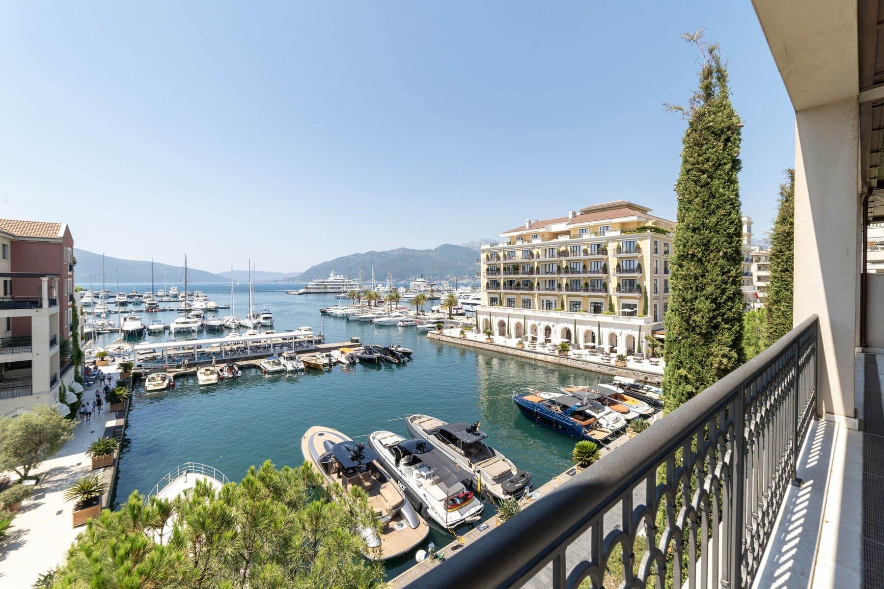 Tara 3bdr Waterfront Apartment (2)
