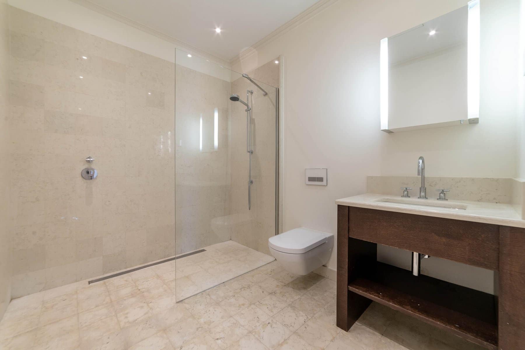 Tara 3bdr Waterfront Apartment (15)