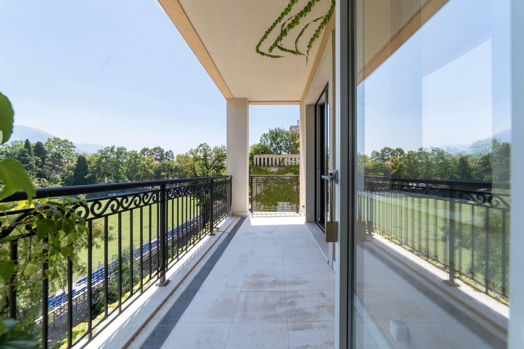 Tara 3bdr Waterfront Apartment (22)