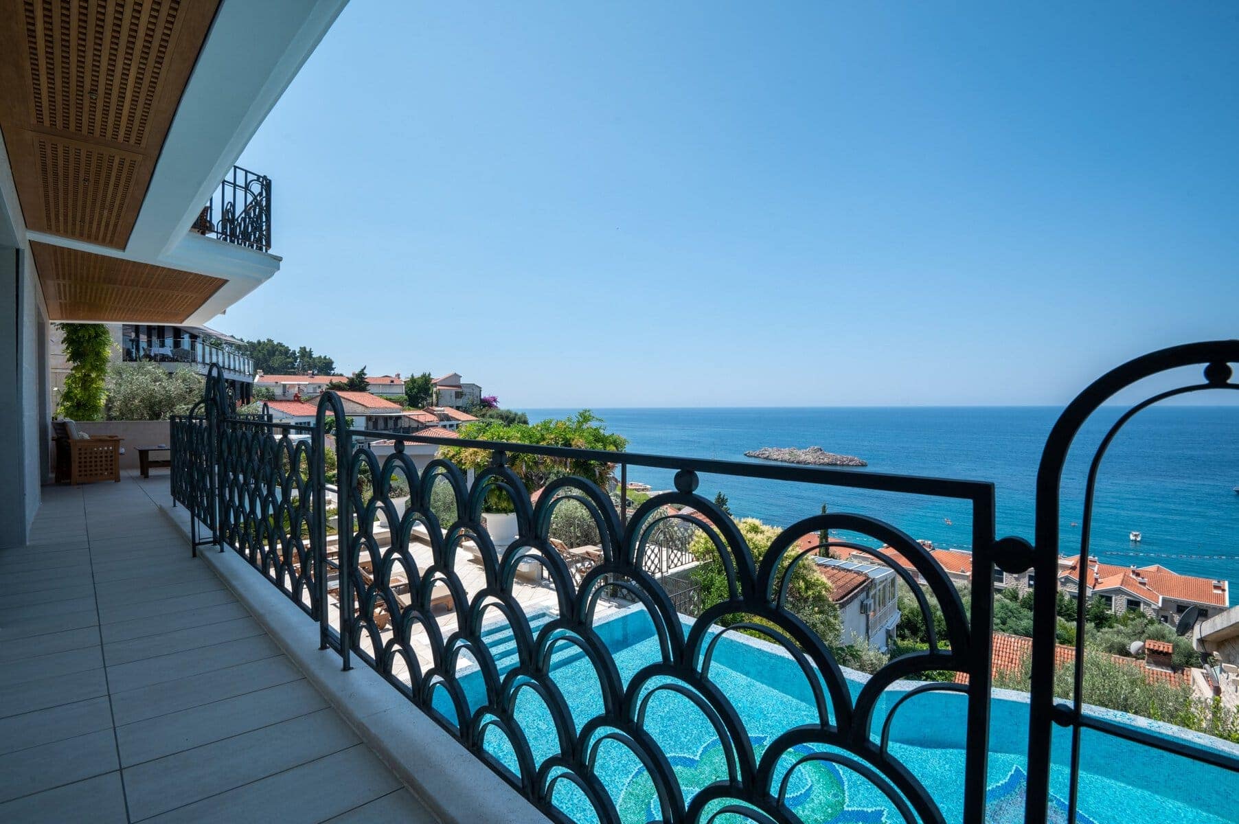 A complex of Two Luxury Villas, Sveti Stefan (17)