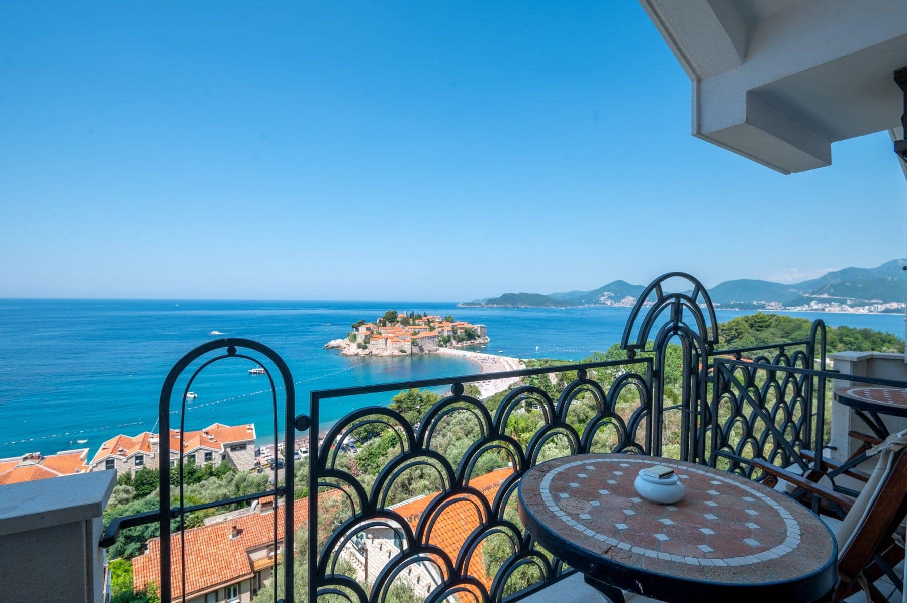 A complex of Two Luxury Villas, Sveti Stefan (26)