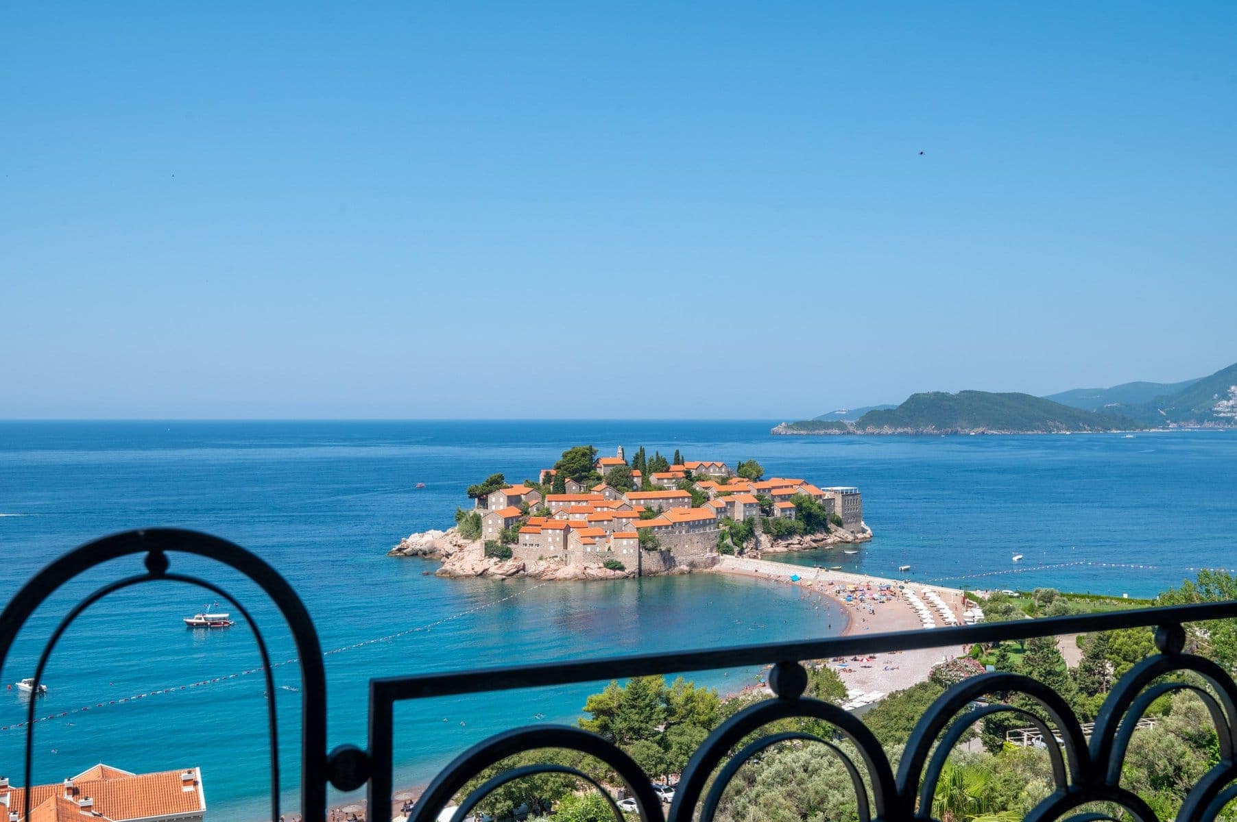 A complex of Two Luxury Villas, Sveti Stefan (27)