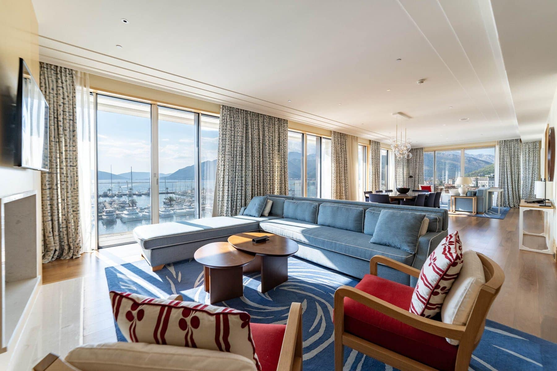 Exclusive Waterfront 3bdr Penthouse Baia with a private rooftop and swimming pool (5)