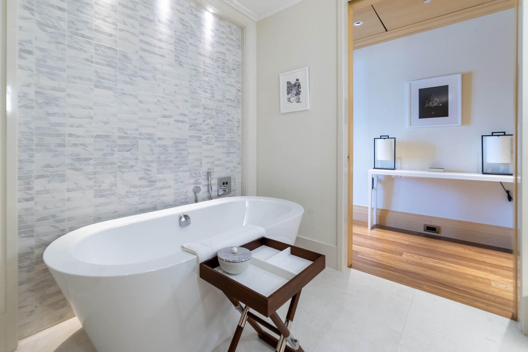Exclusive Waterfront 3bdr Penthouse Baia with a private rooftop and swimming pool (19)