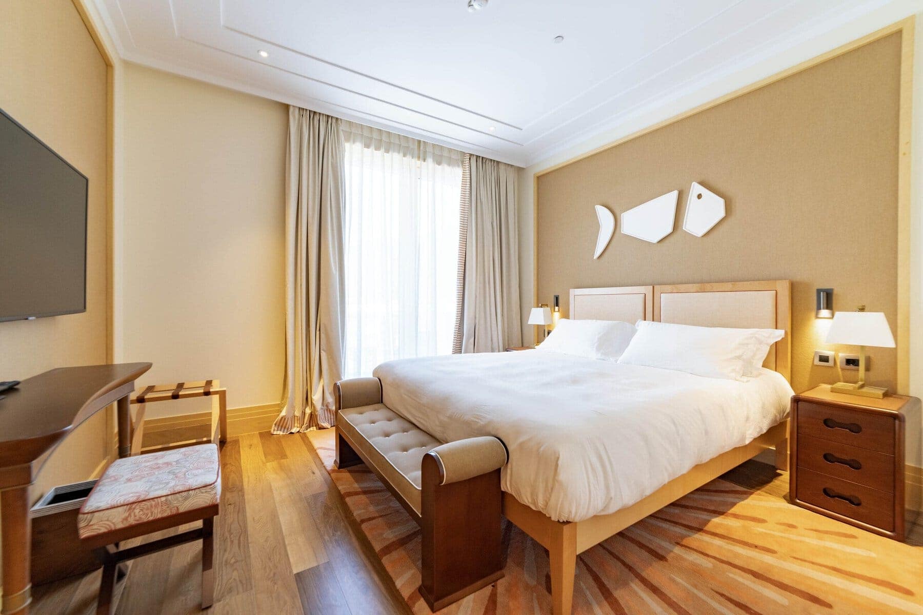 Exclusive Waterfront 3bdr Penthouse Baia with a private rooftop and swimming pool (20)