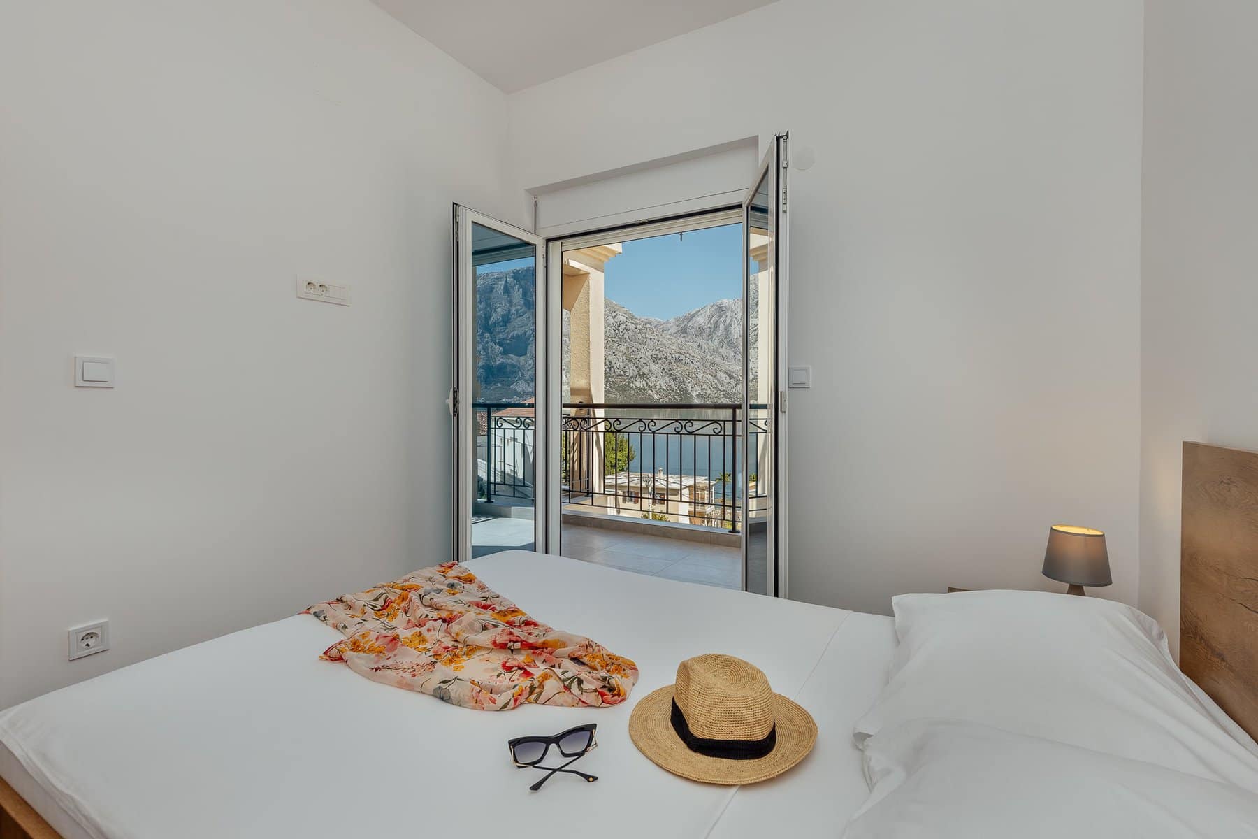 Apartment building with a sea view, Stoliv (34)