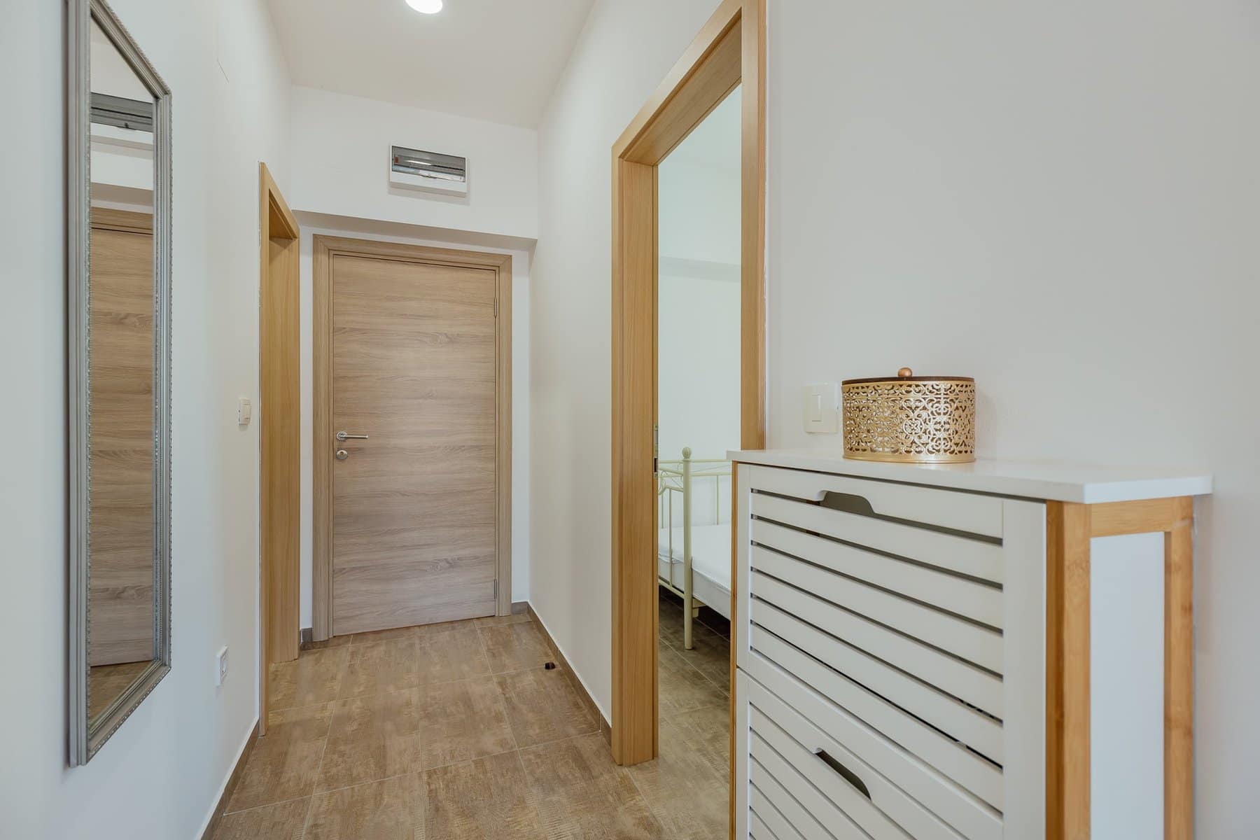 Apartment building with a sea view, Stoliv (36)