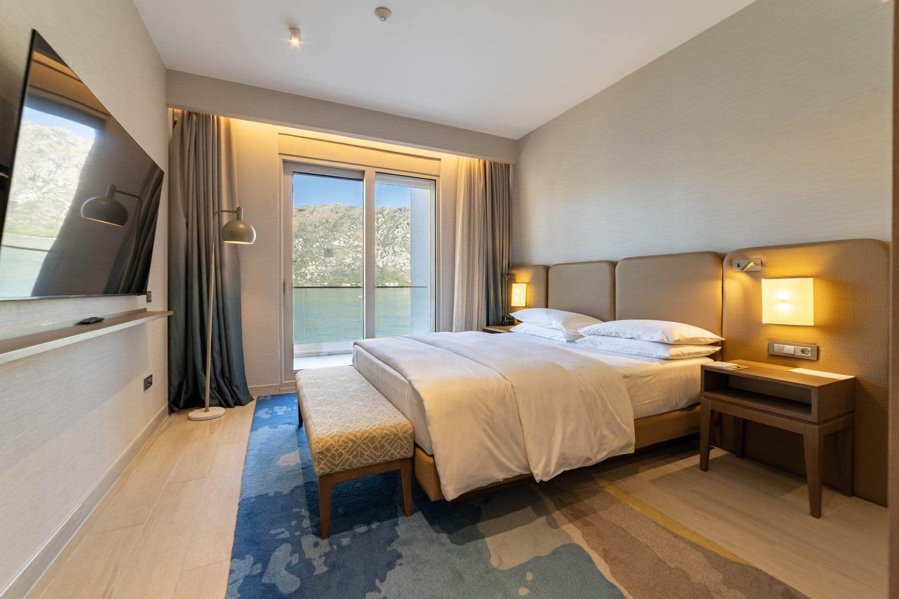 Luxury branded villa on the first line to the sea, Stoliv (7)